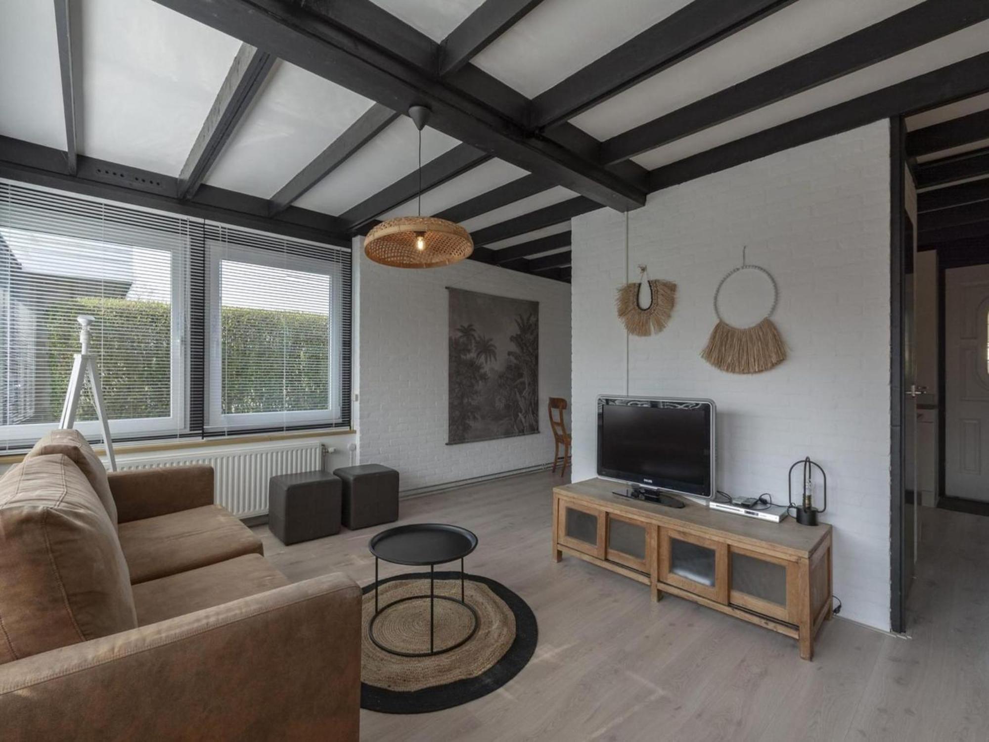 Attractive Bungalow With Modern Furnishings Sint Maartensvlotbrug Exterior photo